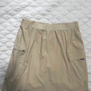Women’s skort tan color size xl new with tag